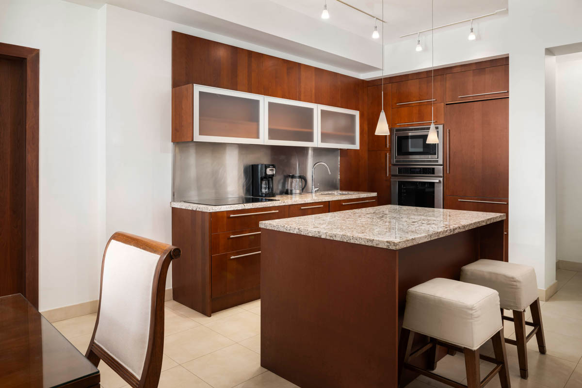 One Bedroom Oceanfront Suite - Kitchen