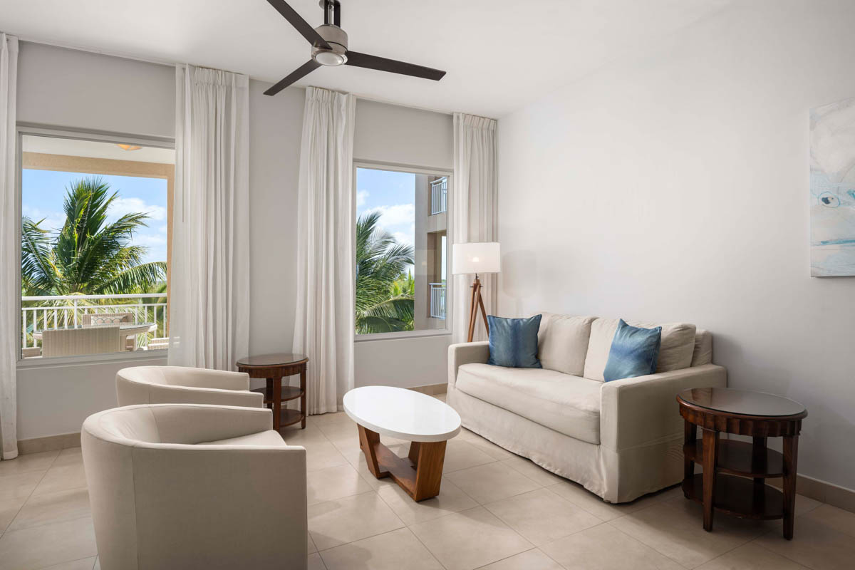 One Bedroom Oceanfront Suite - Living