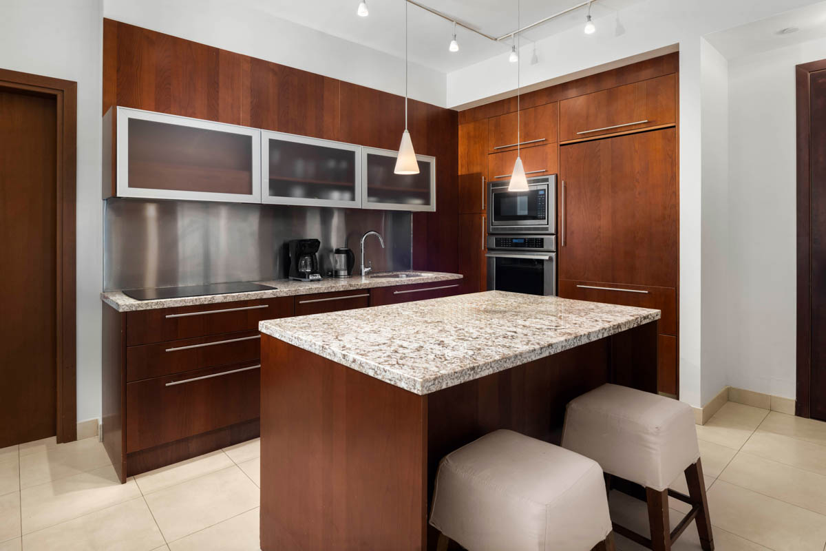 Two Bedroom Oceanfront Suite - Kitchen