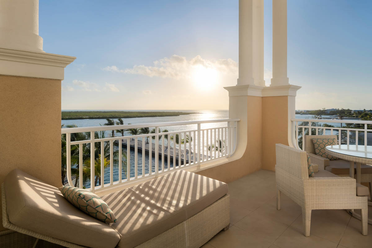 Two Bedroom Oceanfront Studio - Balcony