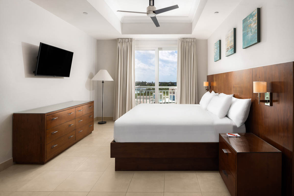 Two Bedroom Oceanfront Studio - Bedroom