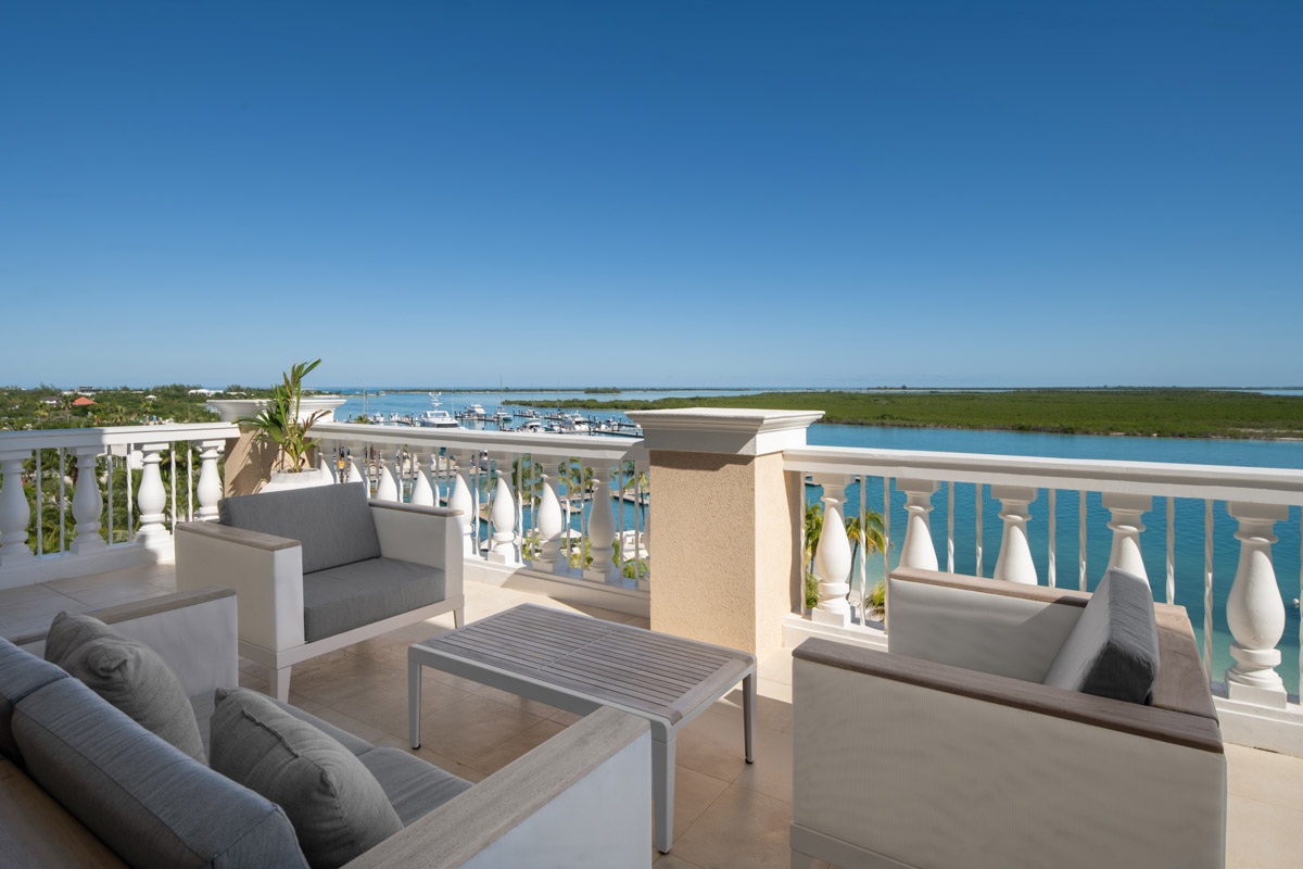 blue-haven-two-bedroom-oceanfront-balcony-penthouse-balcony